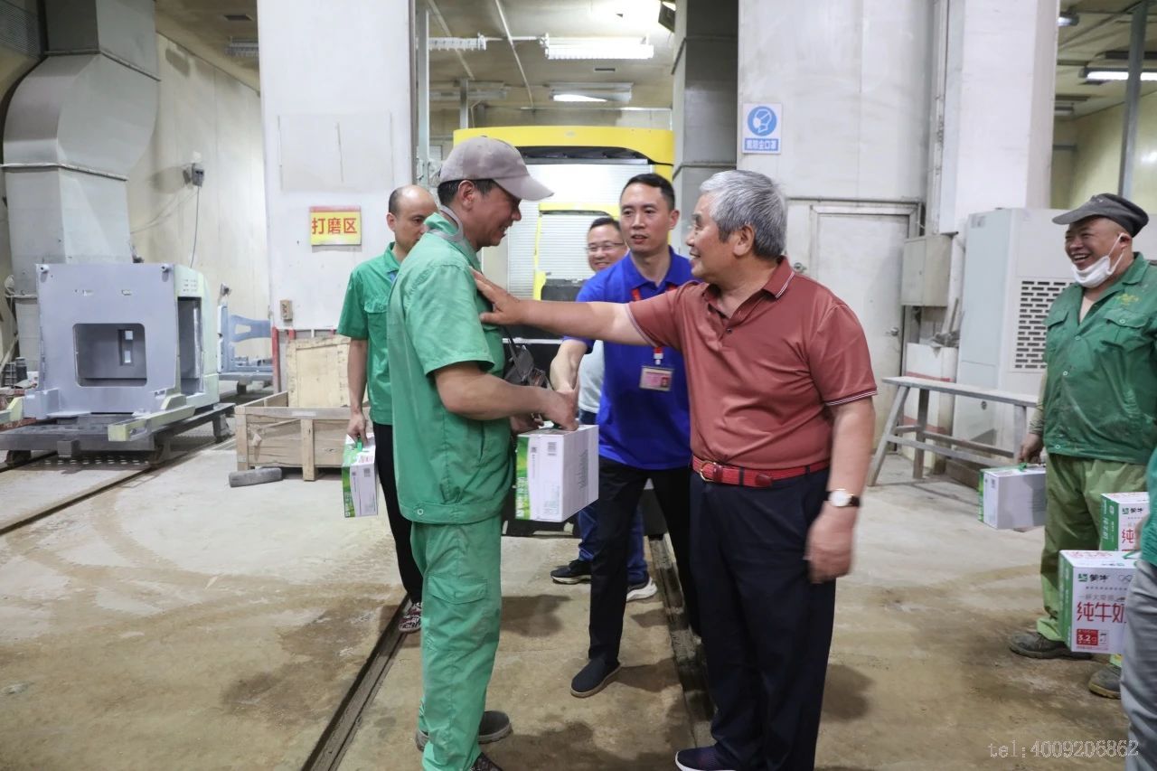 公司領(lǐng)導(dǎo)深入一線慰問員工，傳遞溫暖關(guān)懷(圖2)